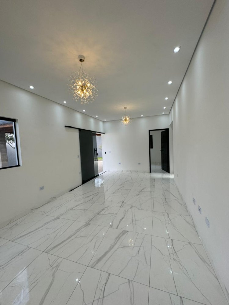 Casa Alto Padr�o - Venda - Bopiranga - Itanha�m - SP