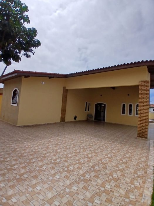 Casa Alto Padrão - Venda - Parque Augustus - Itanhaém - SP