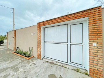 Casa Alto Padr�o, 3 dorms, 1 quadra da praia - Bopiranga